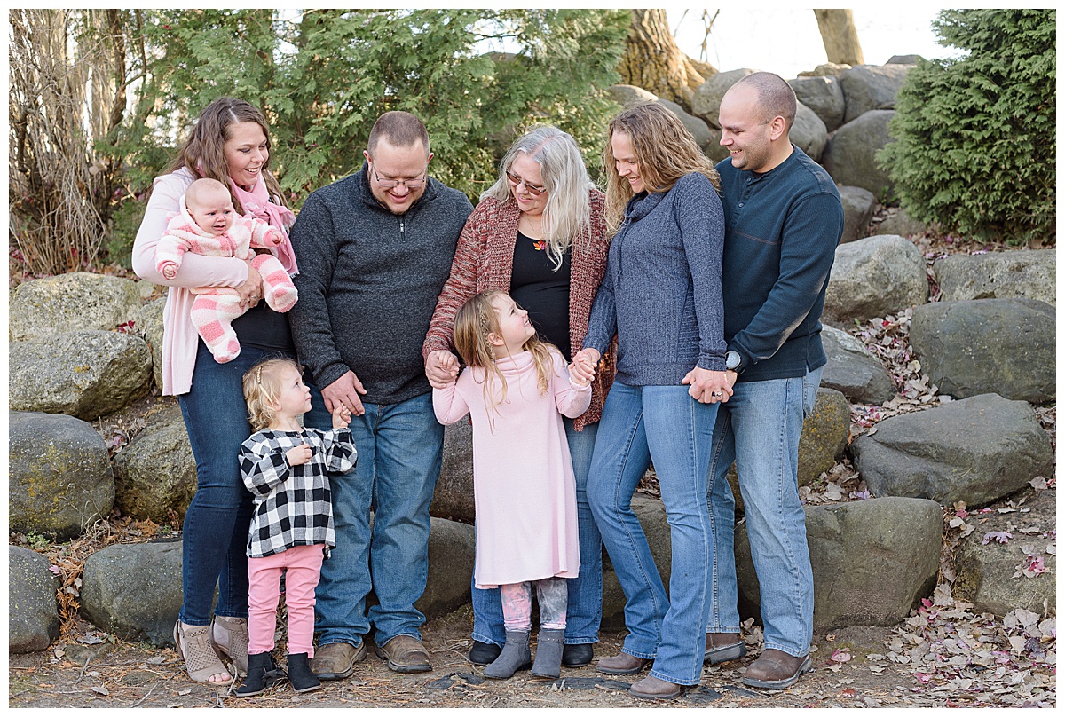 Burke Park Extended Family Session_0003.jpg