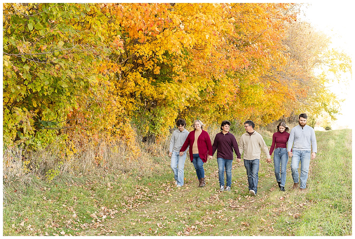 Fall Family Farm Session 00001.jpg